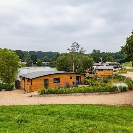 Sumners Ponds Fishery & Campsite 호텔 호셤 외부 사진