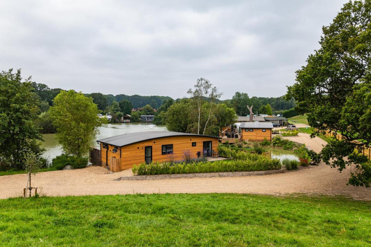 Sumners Ponds Fishery & Campsite 호텔 호셤 외부 사진