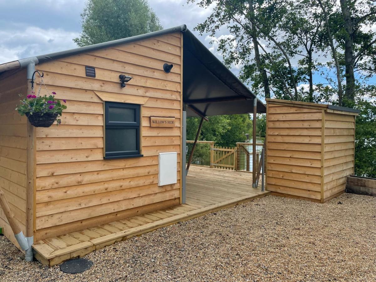 Sumners Ponds Fishery & Campsite 호텔 호셤 외부 사진