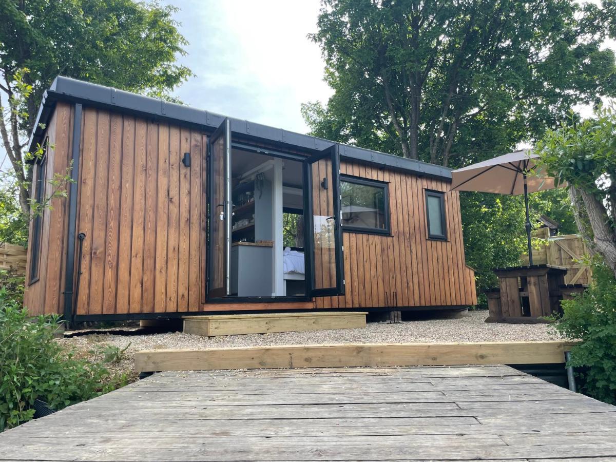 Sumners Ponds Fishery & Campsite 호텔 호셤 외부 사진