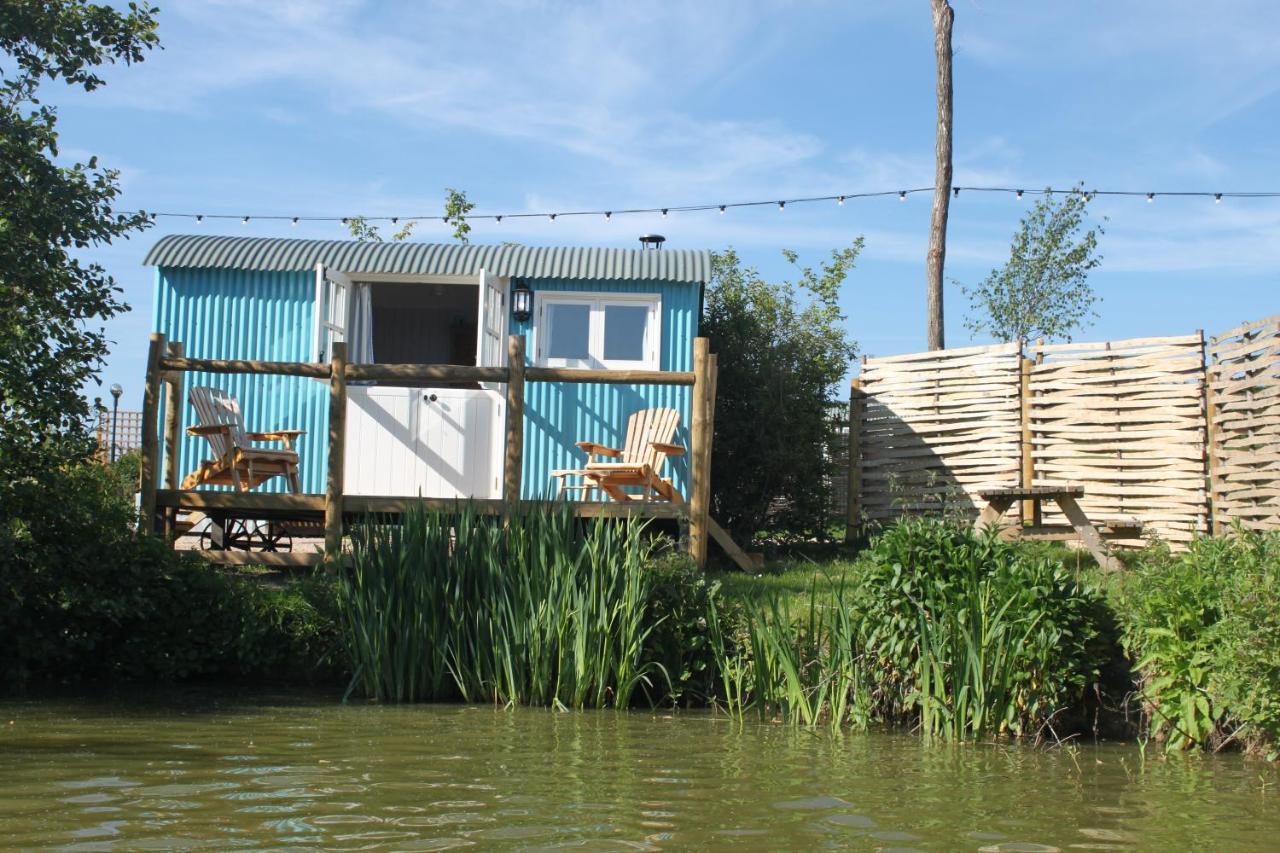 Sumners Ponds Fishery & Campsite 호텔 호셤 외부 사진