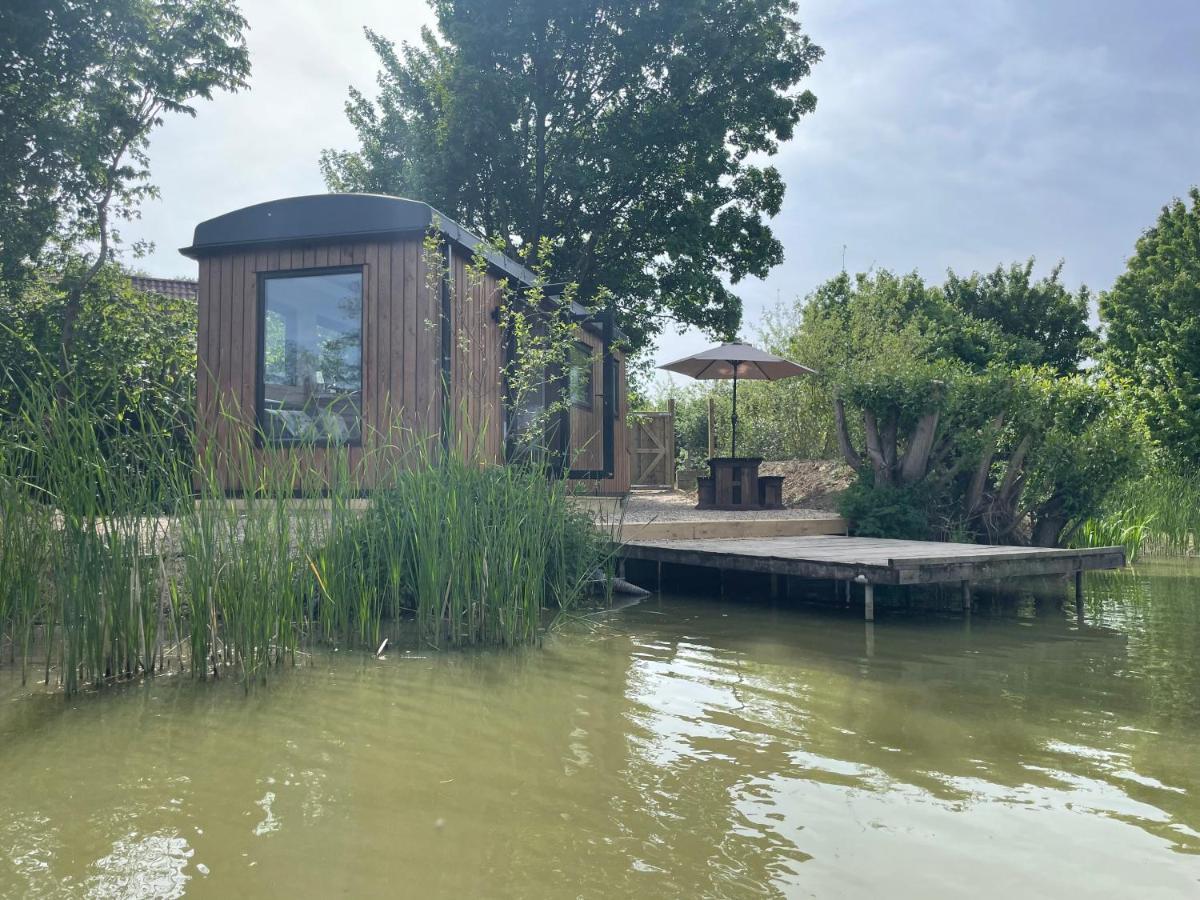 Sumners Ponds Fishery & Campsite 호텔 호셤 외부 사진