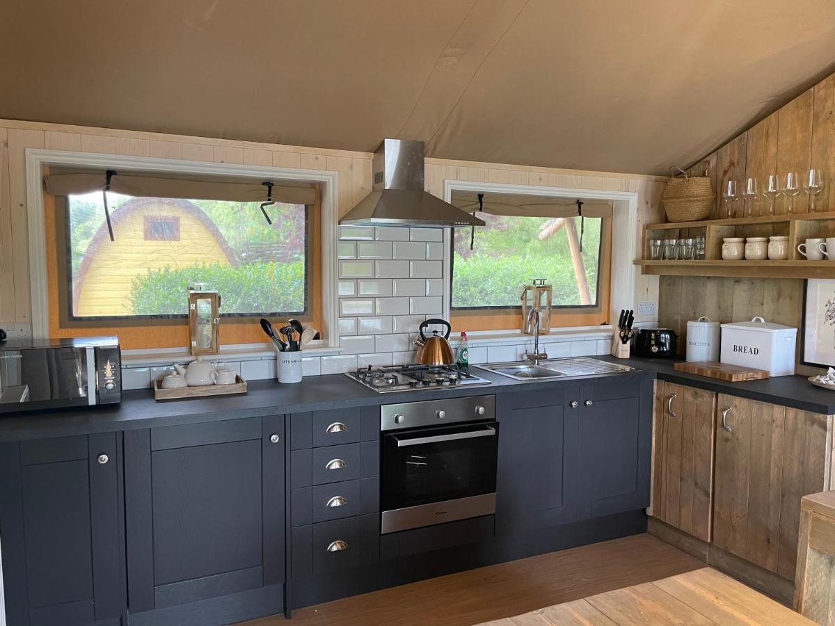 Sumners Ponds Fishery & Campsite 호텔 호셤 외부 사진