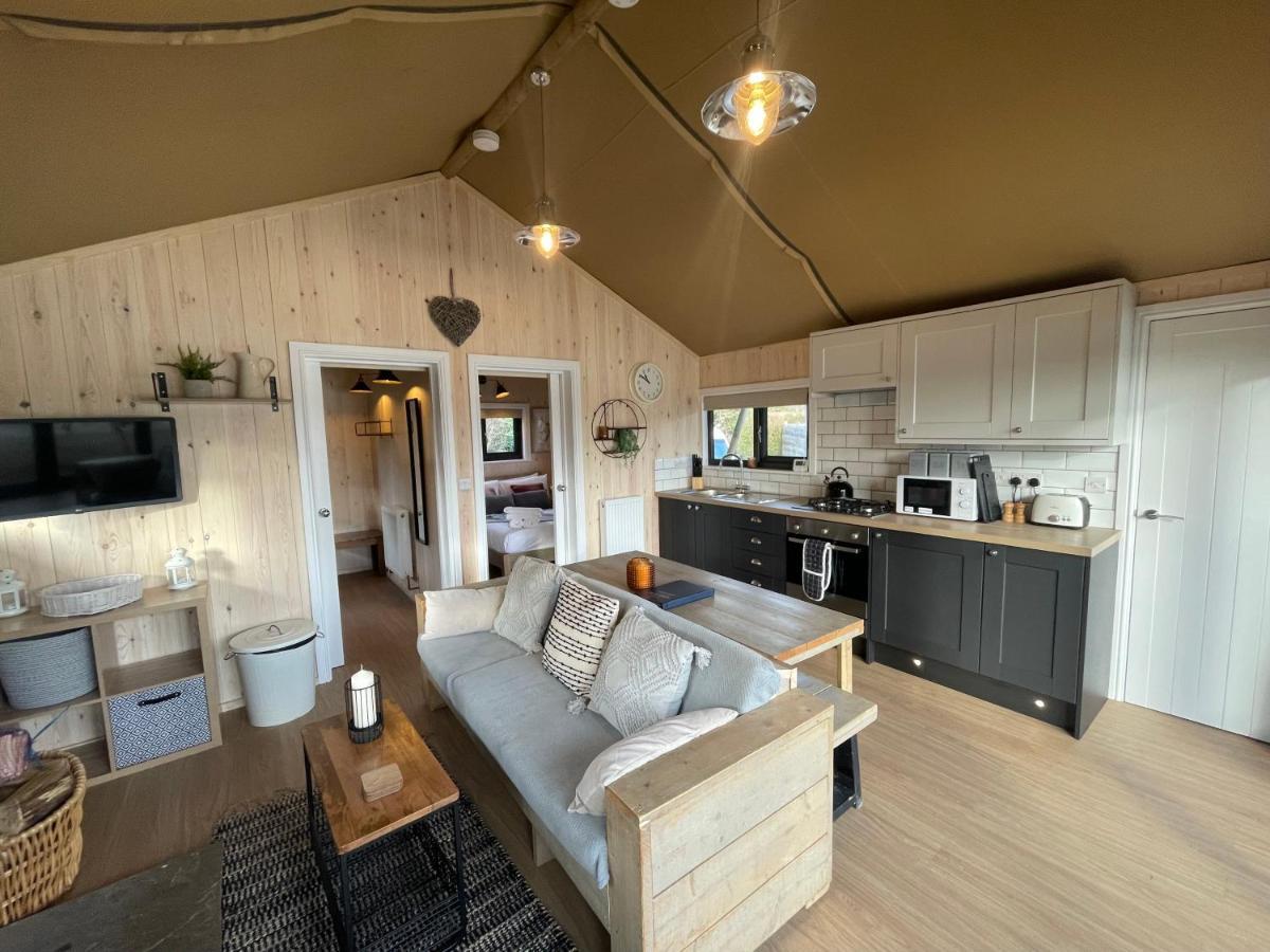 Sumners Ponds Fishery & Campsite 호텔 호셤 외부 사진